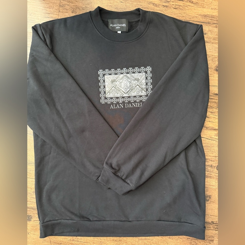 Alan Daniel Men's Sweatshirt - Large